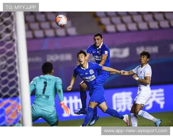 上海绿地申花阵容轮换频繁，团队默契受影响，上海绿地申花更名