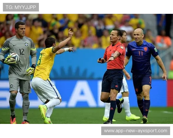 多特蒙德通过高空与地面配合打穿对手防线,变化丰富